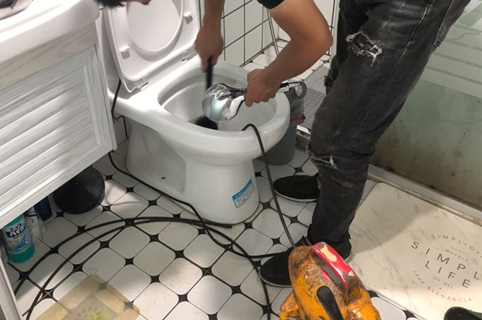 莫力达瓦疏通下水道