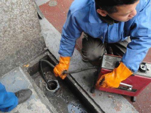 莫力达瓦疏通下水道